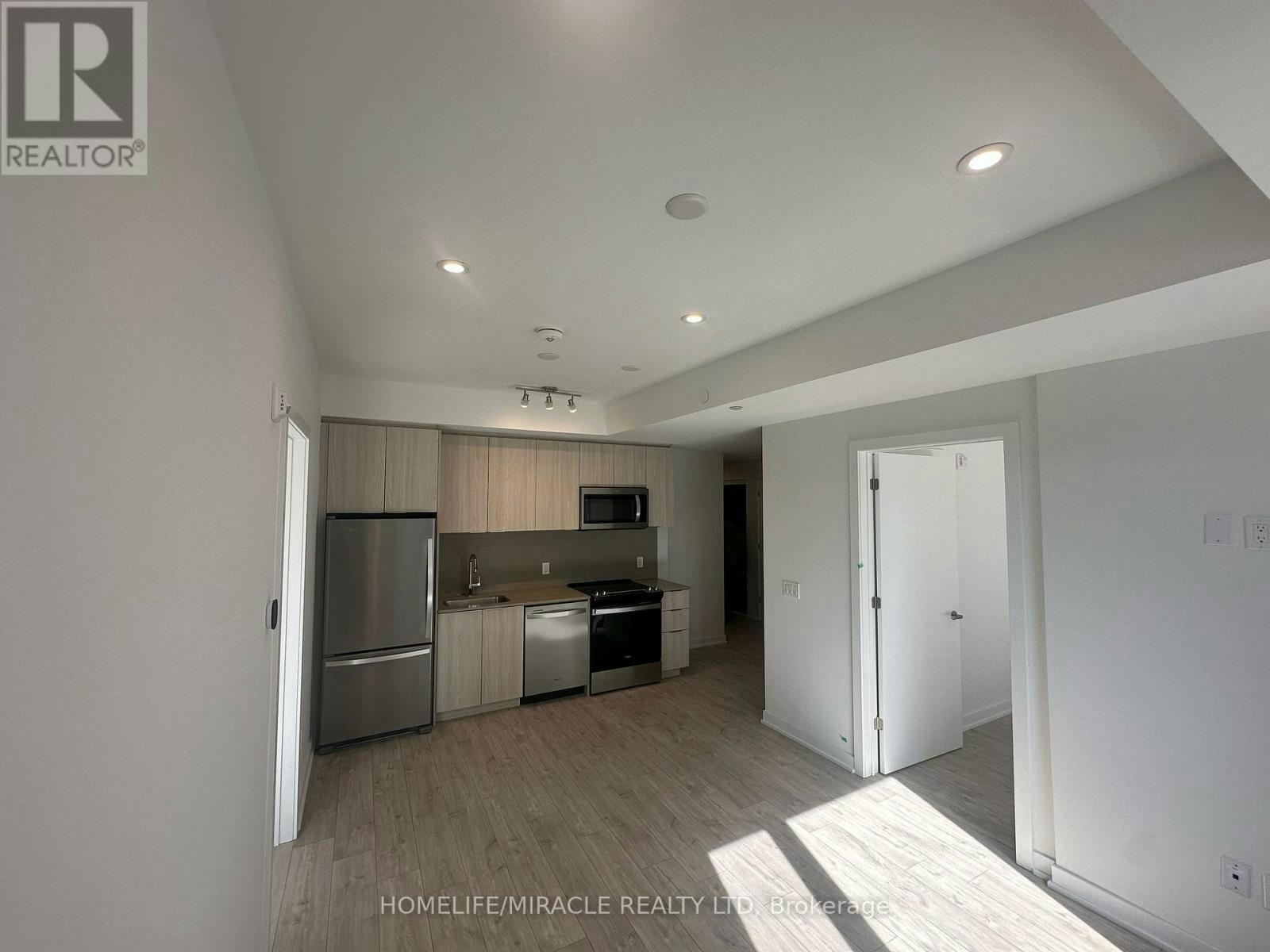 A215-770 Whitlock Avenue, Milton, ON, L9E 1S9 - 7