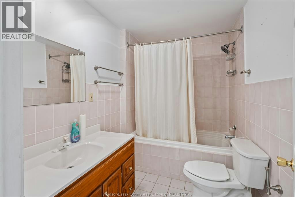 A-5530 St. Clair, Lakeshore, ON, N0R 1N0 - 28