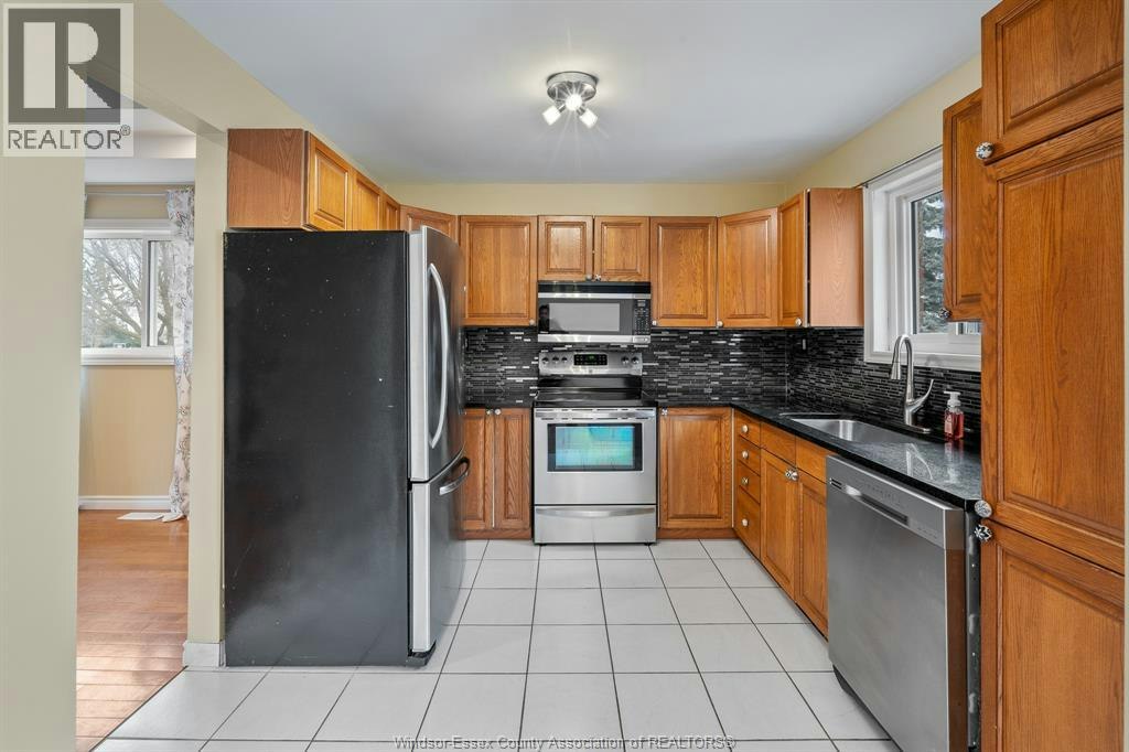 A-5530 St. Clair, Lakeshore, ON, N0R 1N0 - 8