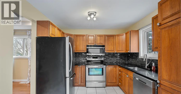A-5530 St. Clair, Lakeshore, ON, N0R 1N0 - 8