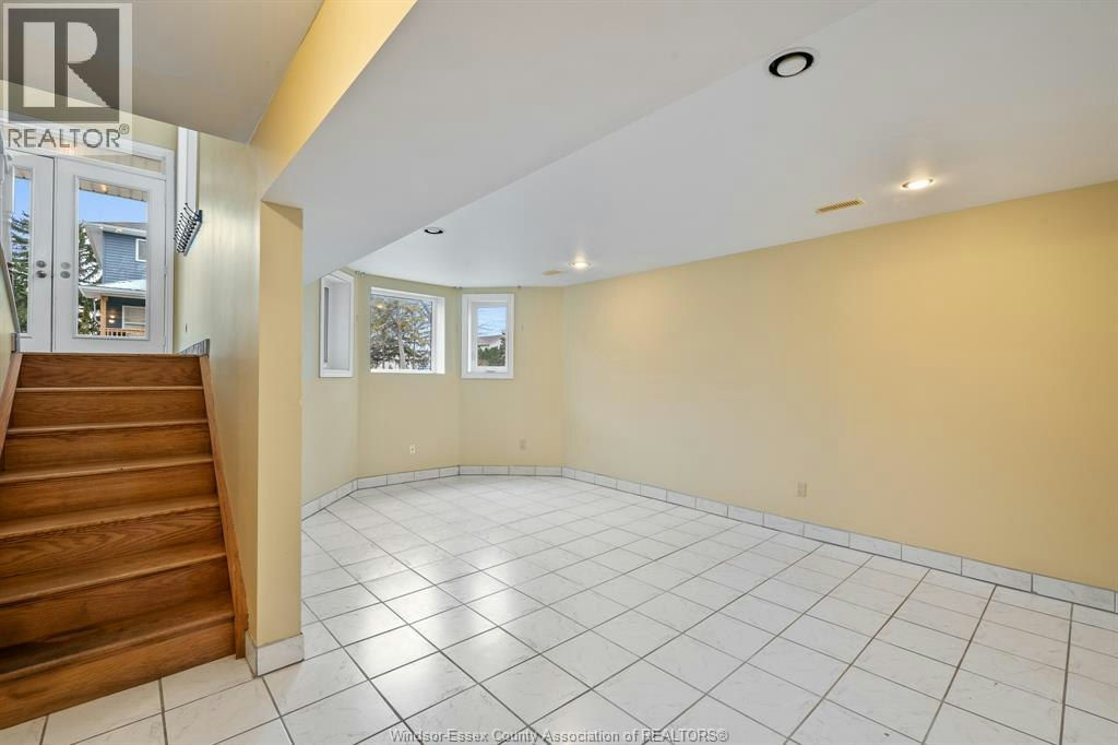 A-5530 St. Clair, Lakeshore, ON, N0R 1N0 - 29