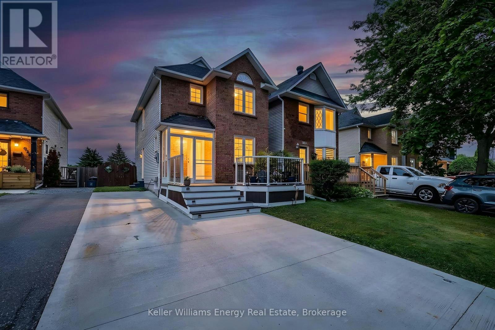 340 Pompano Court, Oshawa, ON, L1K 1M9