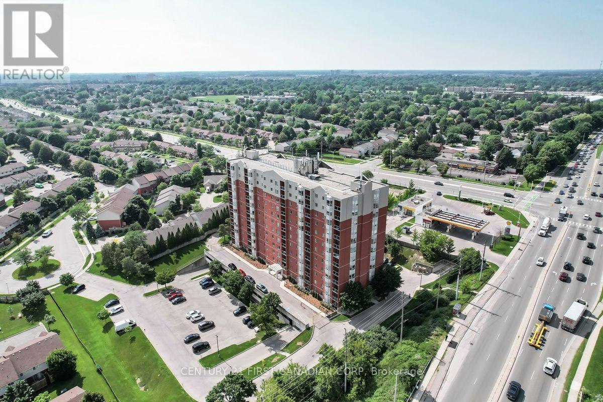 310-30 Chapman Court, London, ON, N6G 4Y4 - 2