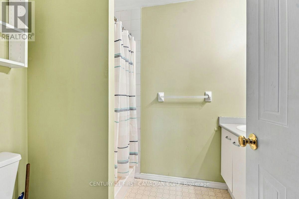 310-30 Chapman Court, London, ON, N6G 4Y4 - 25