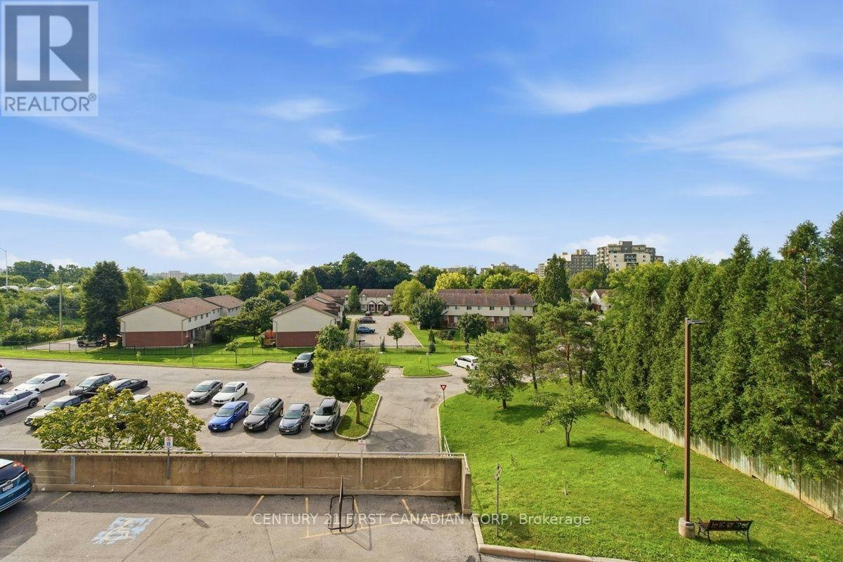 310-30 Chapman Court, London, ON, N6G 4Y4 - 32
