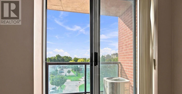 310-30 Chapman Court, London, ON, N6G 4Y4 - 30