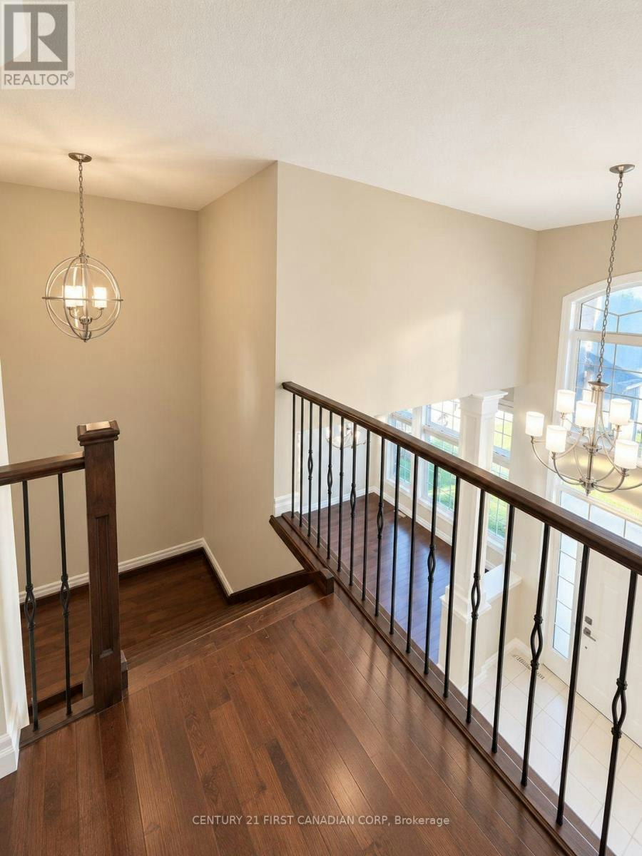 1025 Gleneagle Trail, London, ON, N6G 0K9 - 6