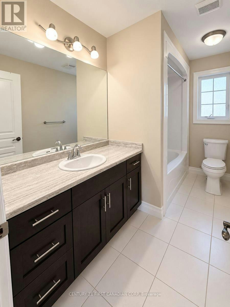 1025 Gleneagle Trail, London, ON, N6G 0K9 - 5