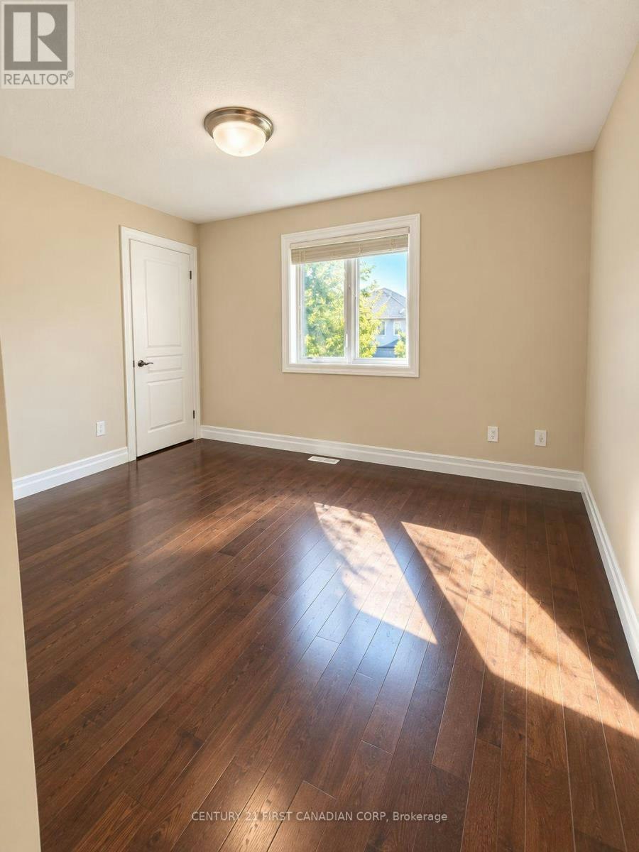 1025 Gleneagle Trail, London, ON, N6G 0K9 - 8