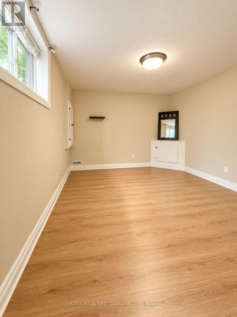 1025 Gleneagle Trail, London, ON, N6G 0K9 - 12