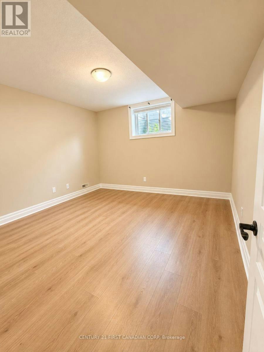 1025 Gleneagle Trail, London, ON, N6G 0K9 - 17