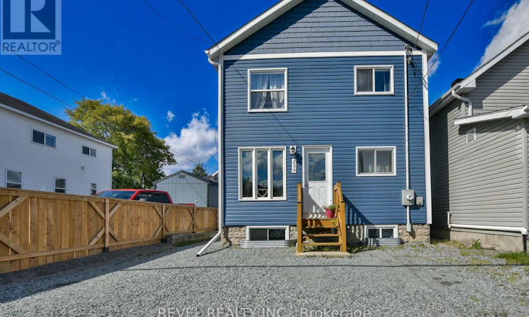 239 Maple Street N