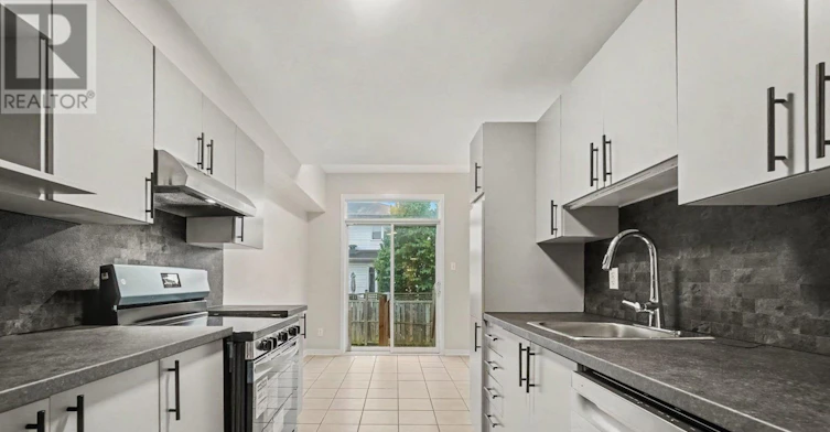159 Colliston Crescent, Ottawa, ON, K1V 2J5 - 9