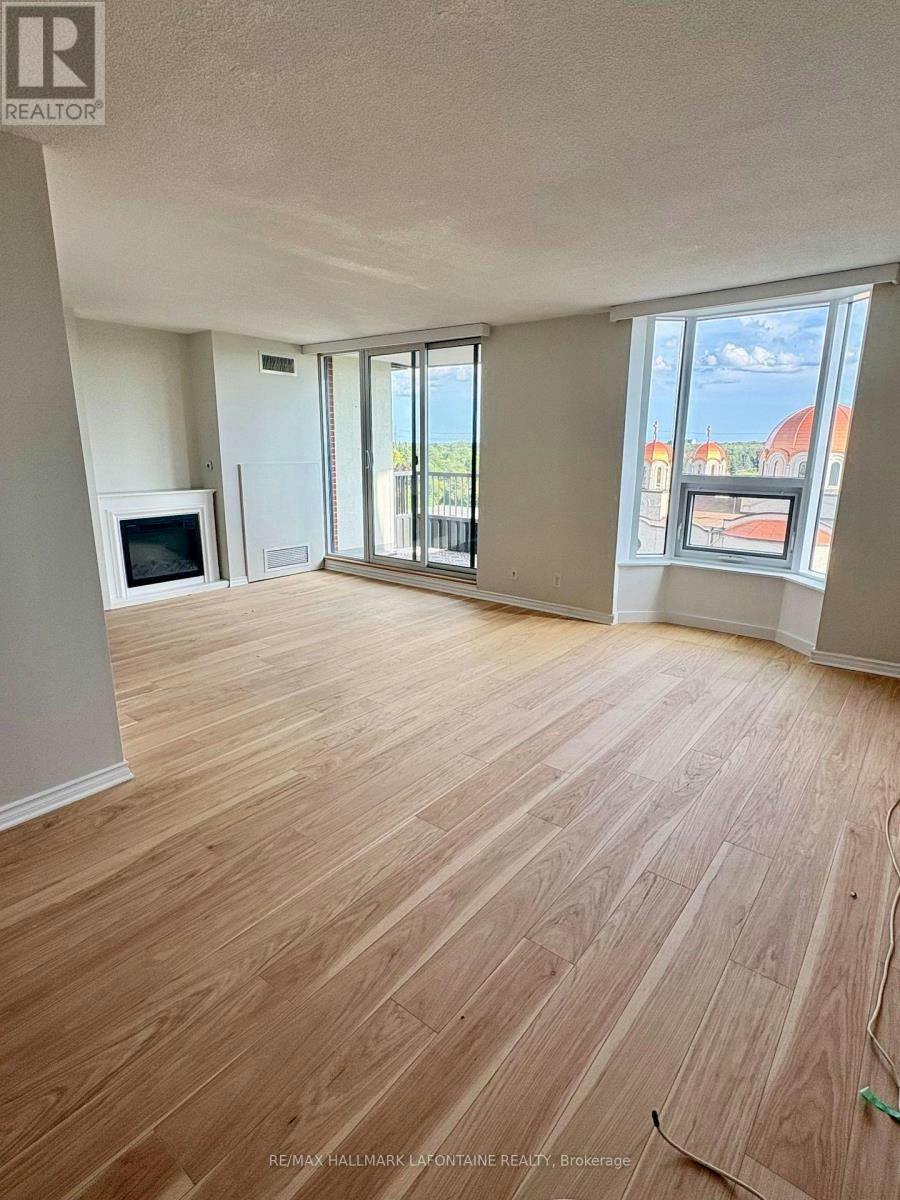 812-2951 Riverside Drive, Ottawa, ON, K1V 8W6 - 2