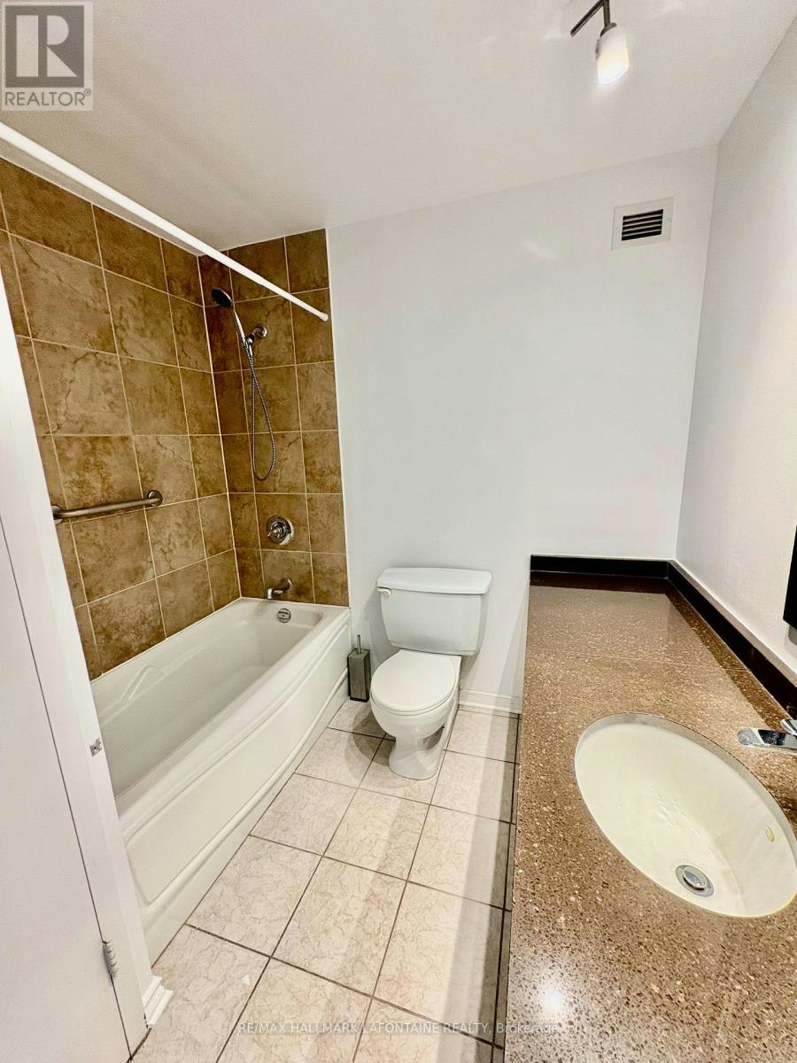 812-2951 Riverside Drive, Ottawa, ON, K1V 8W6 - 16