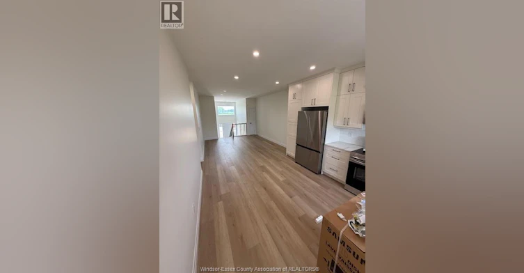 UPPER-69 Eagle Street, Leamington, ON, N8H 0G4 - 7