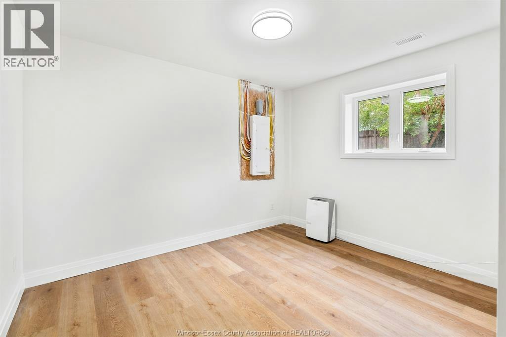 121 Allison Ave. Lower Unit, Essex, ON, N0R 1G0 - 5