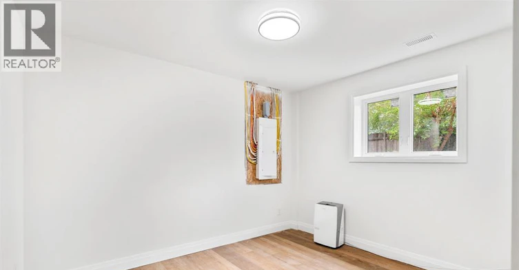 121 Allison Ave. Lower Unit, Essex, ON, N0R 1G0 - 5