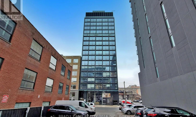 1601-458 Richmond Street W
