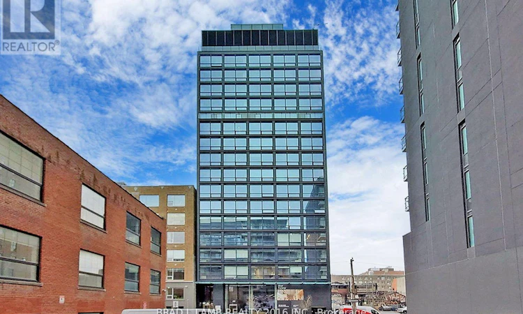 1207-458 Richmond Street W