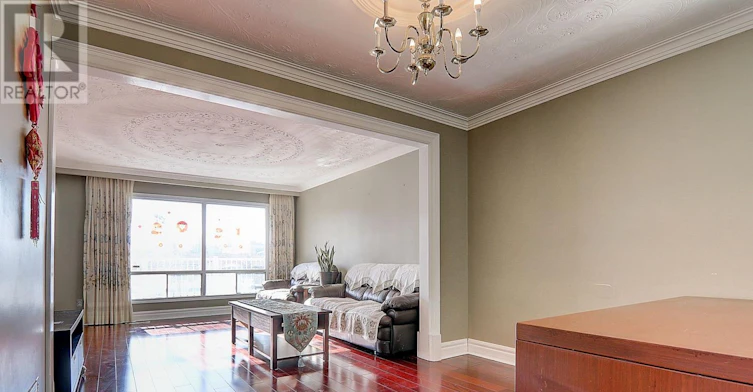 12 Glendinning Avenue, Toronto, ON, M1W 3G2 - 9