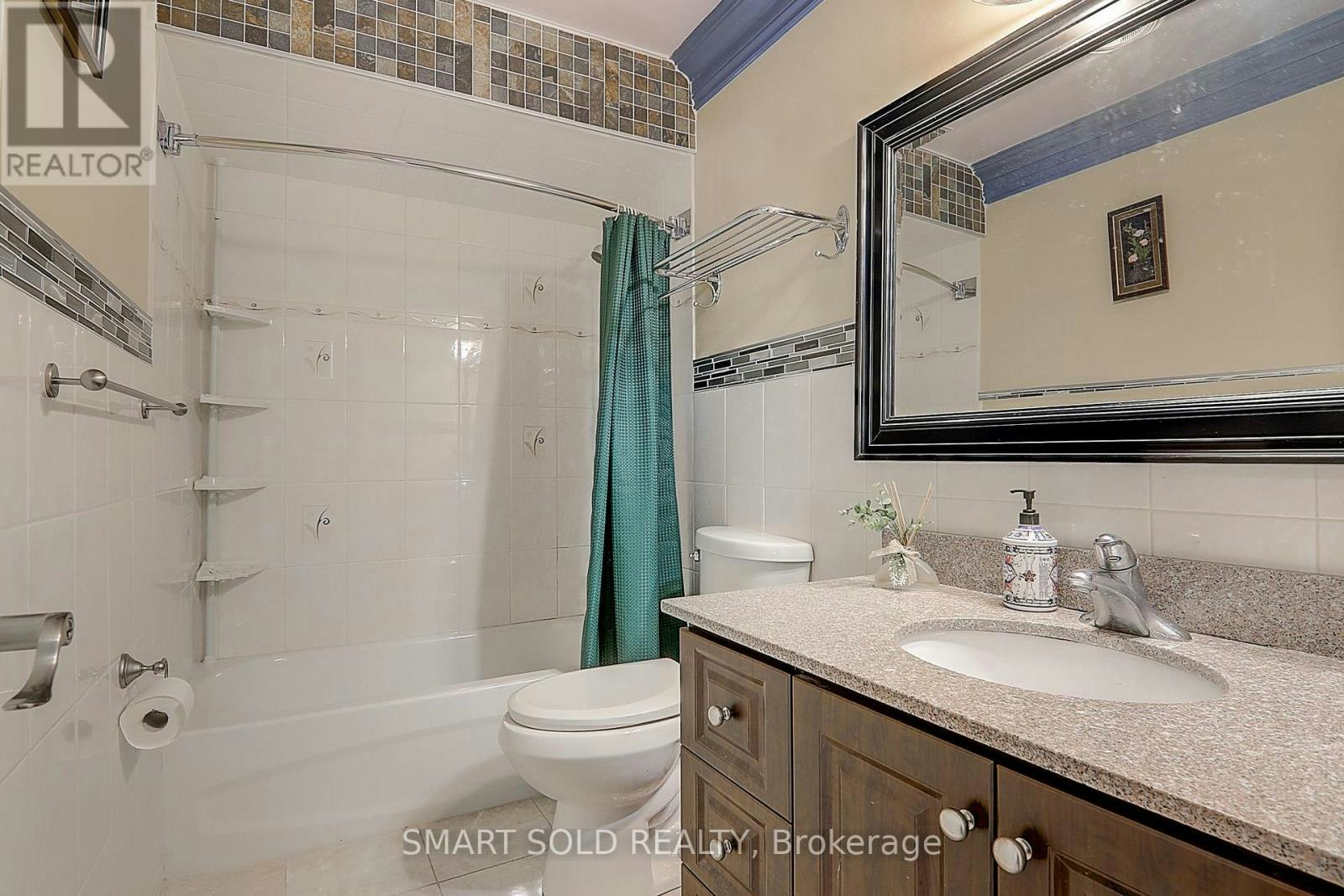 12 Glendinning Avenue, Toronto, ON, M1W 3G2 - 26