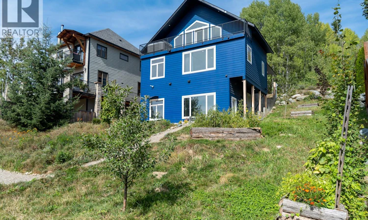 1007 Silvertip Road
