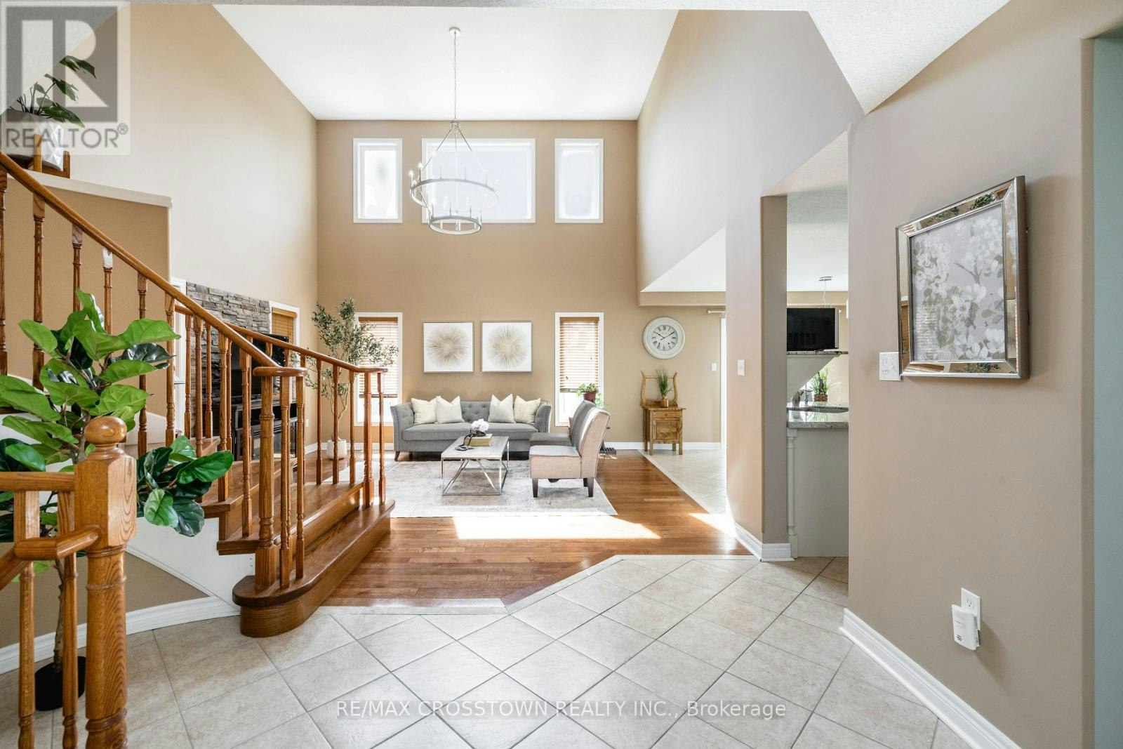 89 Sovereign's Gate, Barrie, ON, L4N 0Y9