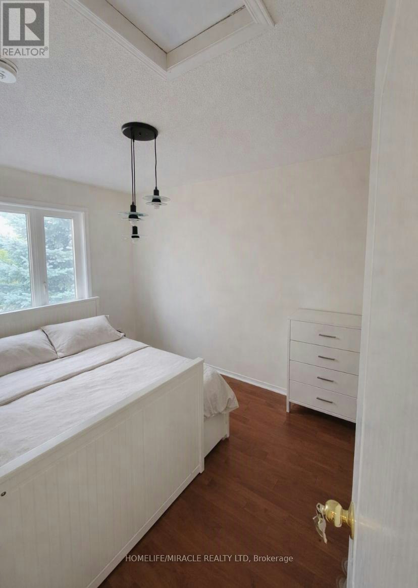UPPER-6959 Tassel Crescent, Mississauga, ON, L5W 1G9 - 19