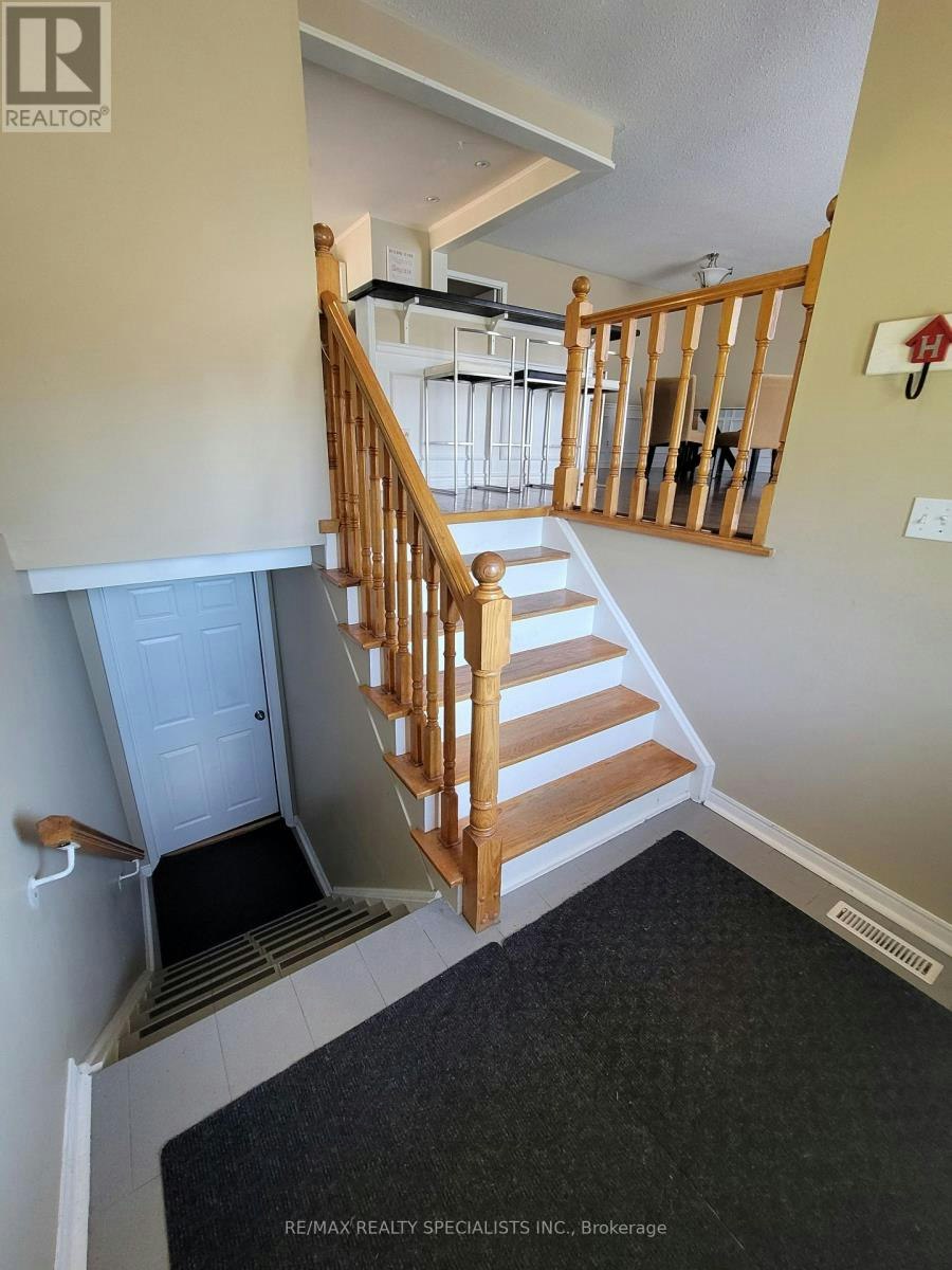 6795 Shelter Bay Road, Mississauga, ON, L5N 1T7 - 3