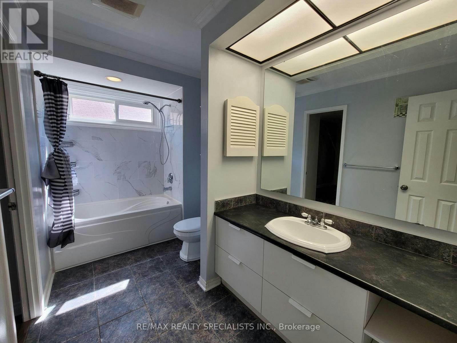 6795 Shelter Bay Road, Mississauga, ON, L5N 1T7 - 17
