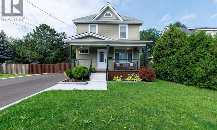 11 Fairview Road