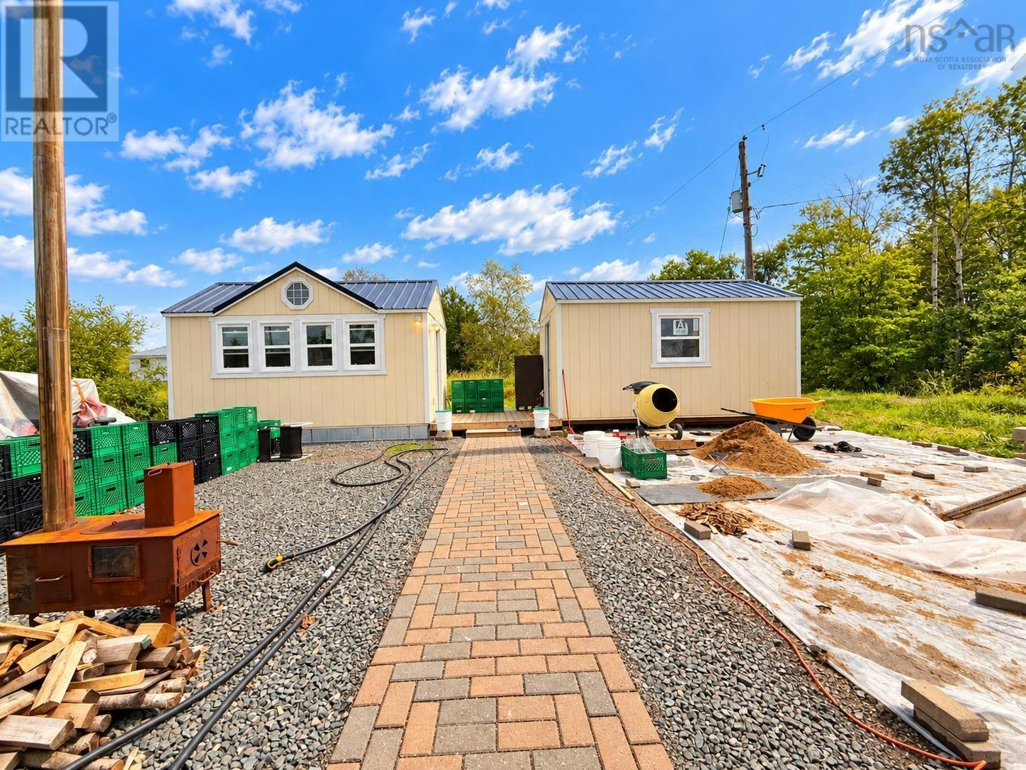 205 Mcgee Street, Springhill, NS, B0M 1X0