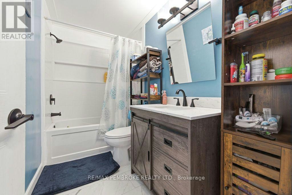 503 Miller Street, Pembroke, ON, K8A 5Z7 - 16
