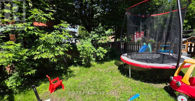 503 Miller Street, Pembroke, ON, K8A 5Z7 - 23