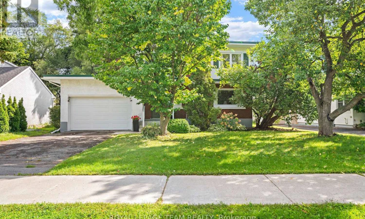 2009 Alta Vista Drive