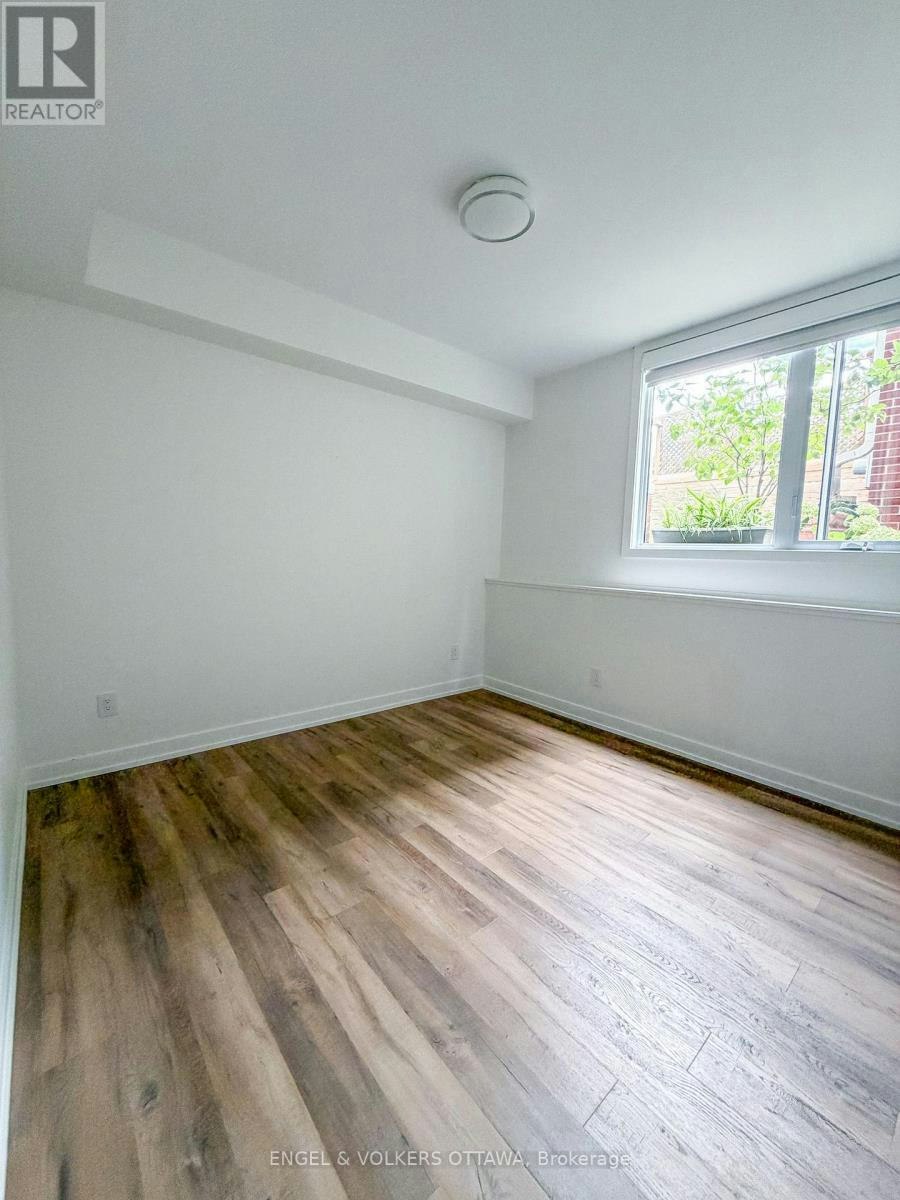 123 Marlborough Avenue, Ottawa, ON, K1N 8G1 - 12