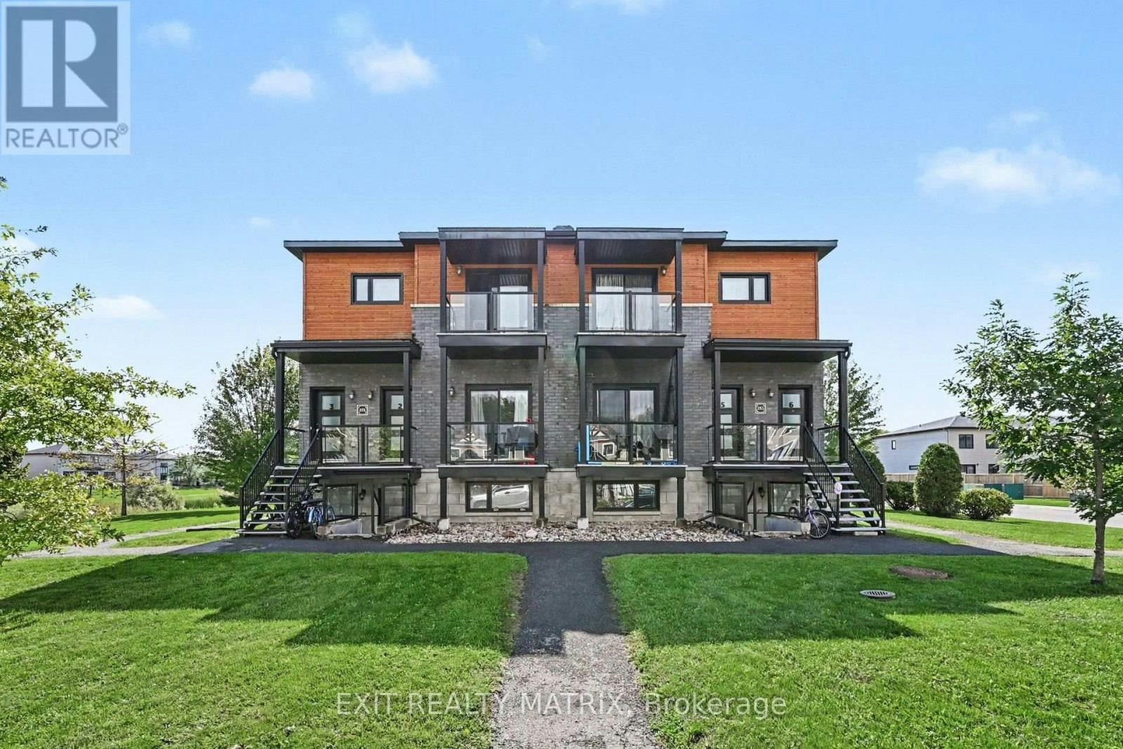 1-251 Capri Avenue, Russell, ON, K0A 1W0