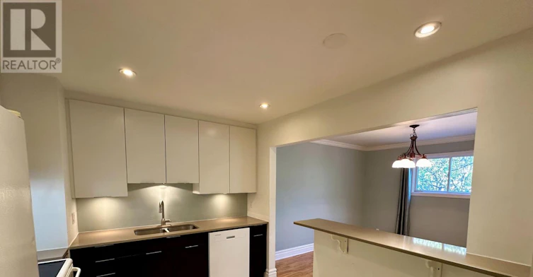 87 Glen Park Drive, Ottawa, ON, K1B 3Z1 - 10