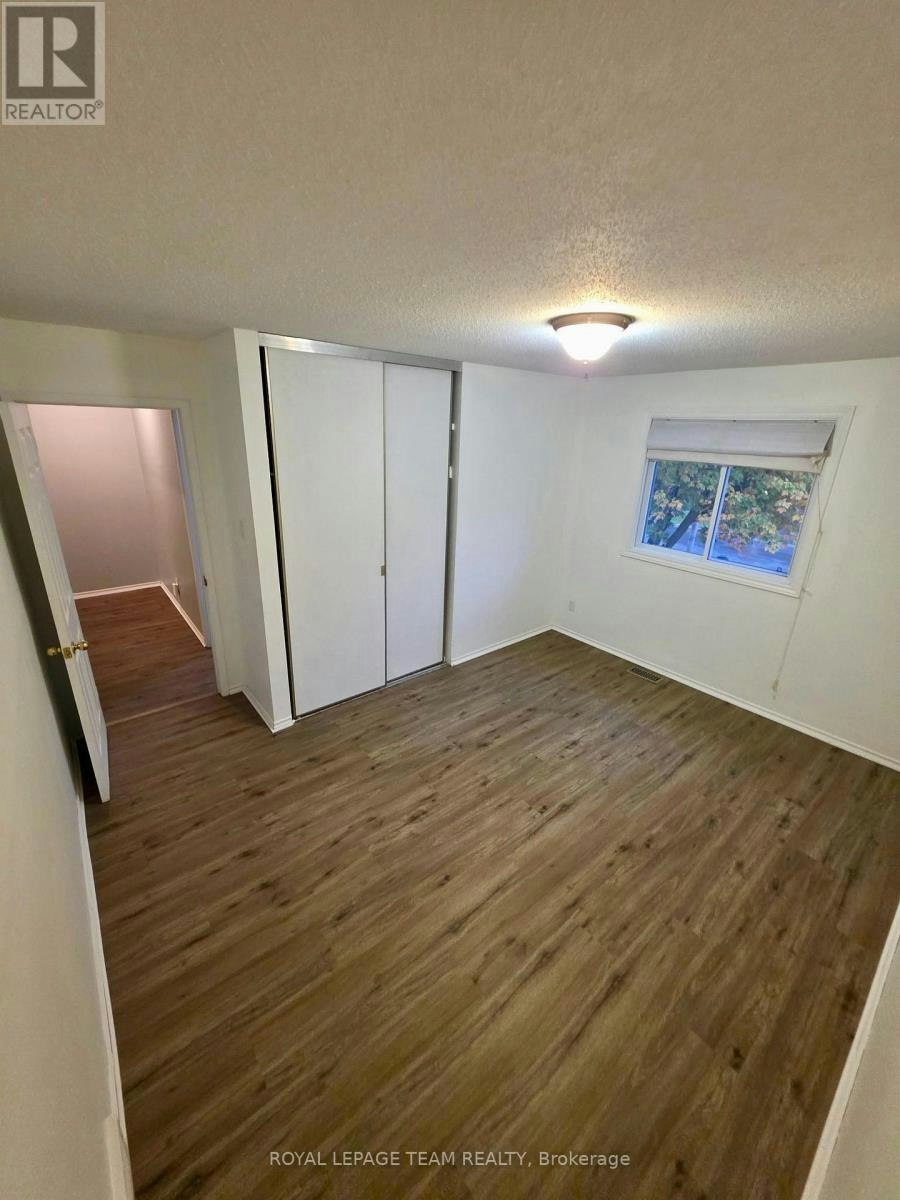 87 Glen Park Drive, Ottawa, ON, K1B 3Z1 - 20