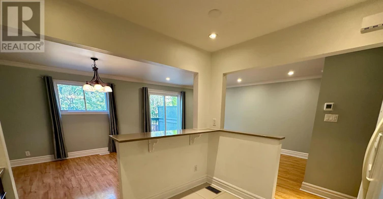 87 Glen Park Drive, Ottawa, ON, K1B 3Z1 - 11