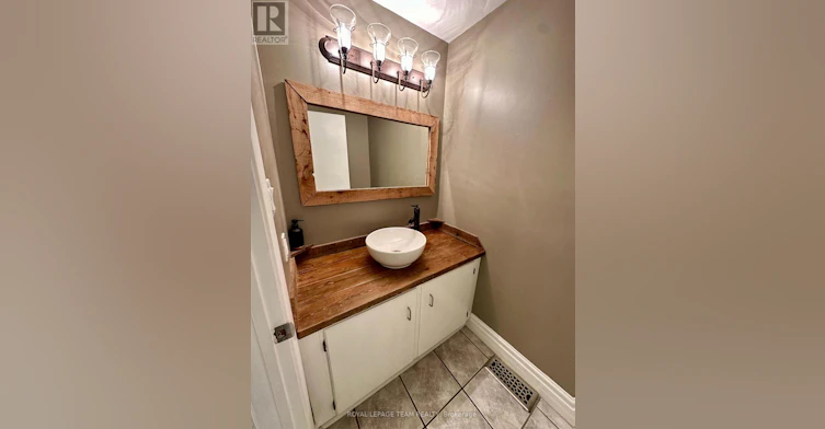 87 Glen Park Drive, Ottawa, ON, K1B 3Z1 - 4
