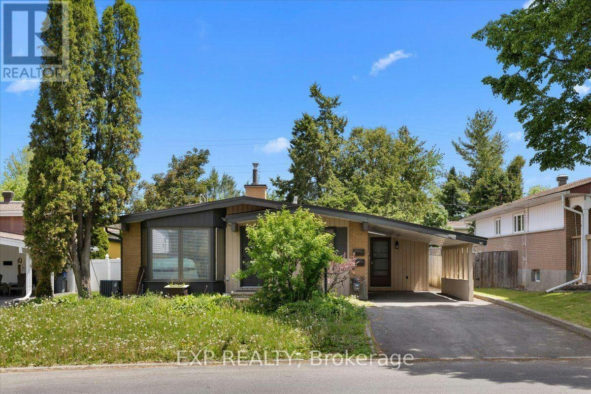 2335 Harding Road, Ottawa, ON, K1G 3B7