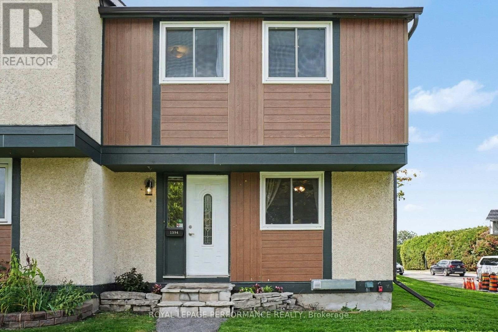 70-1394 Ridgebrook Drive, Ottawa, ON, K1B 4T2