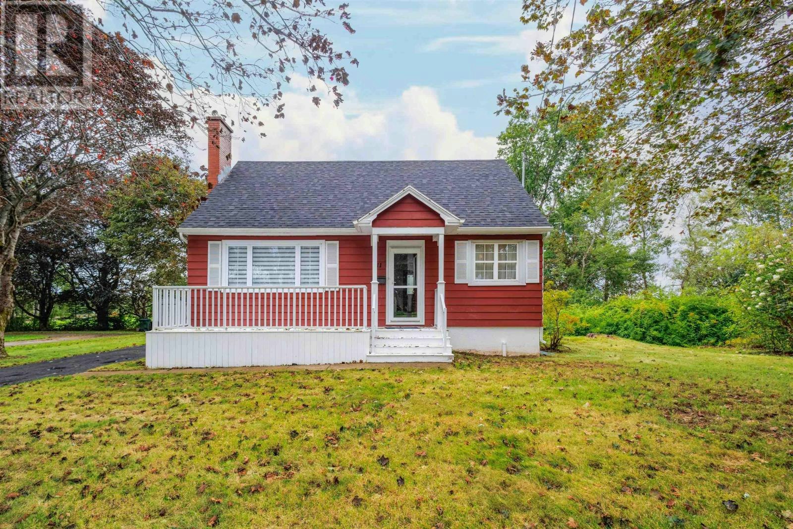 11 Leeside Drive, Coxheath, NS, B1R 1S5