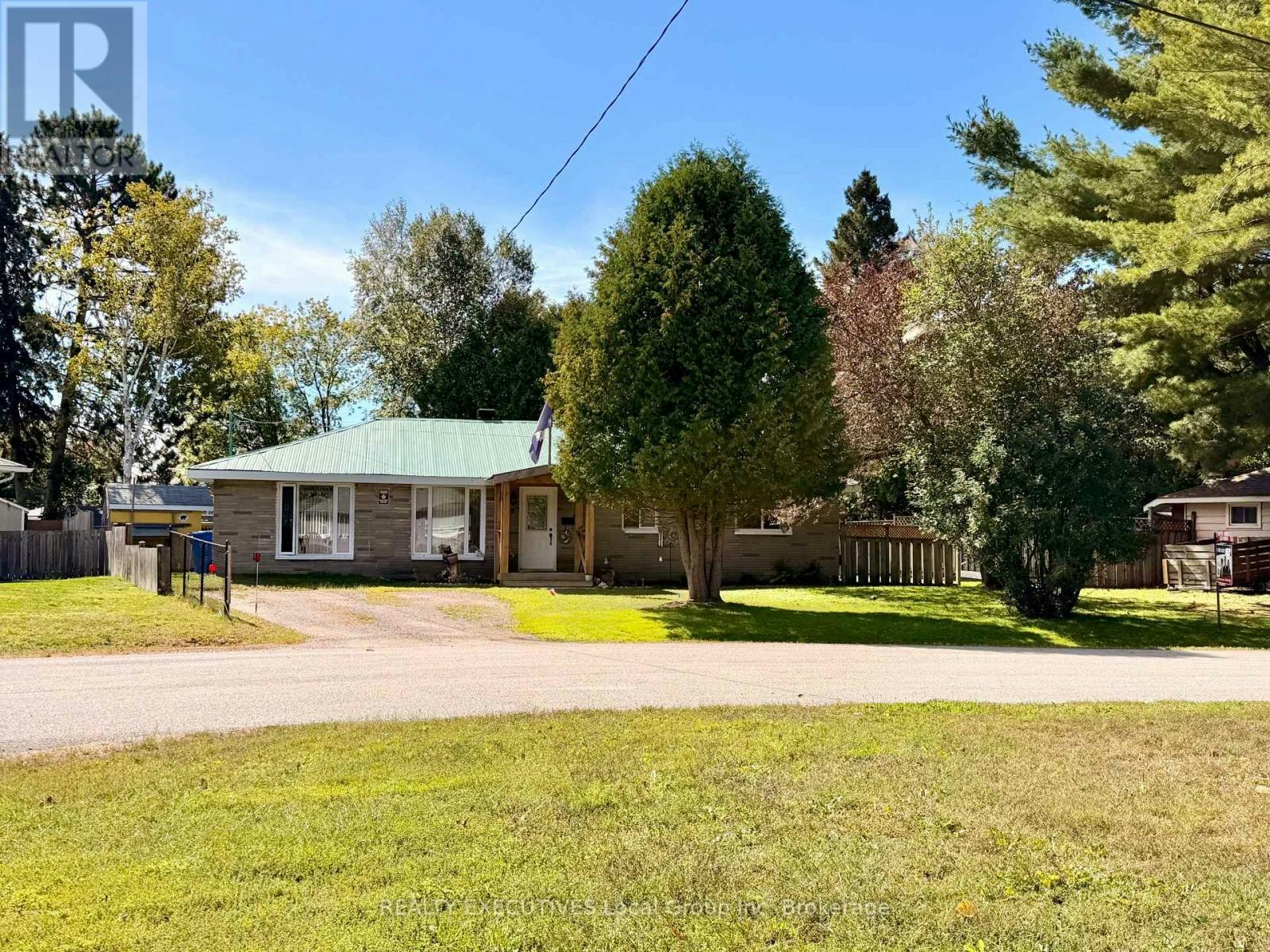 5 Ralph Place, North Bay, ON, P1A 1L3