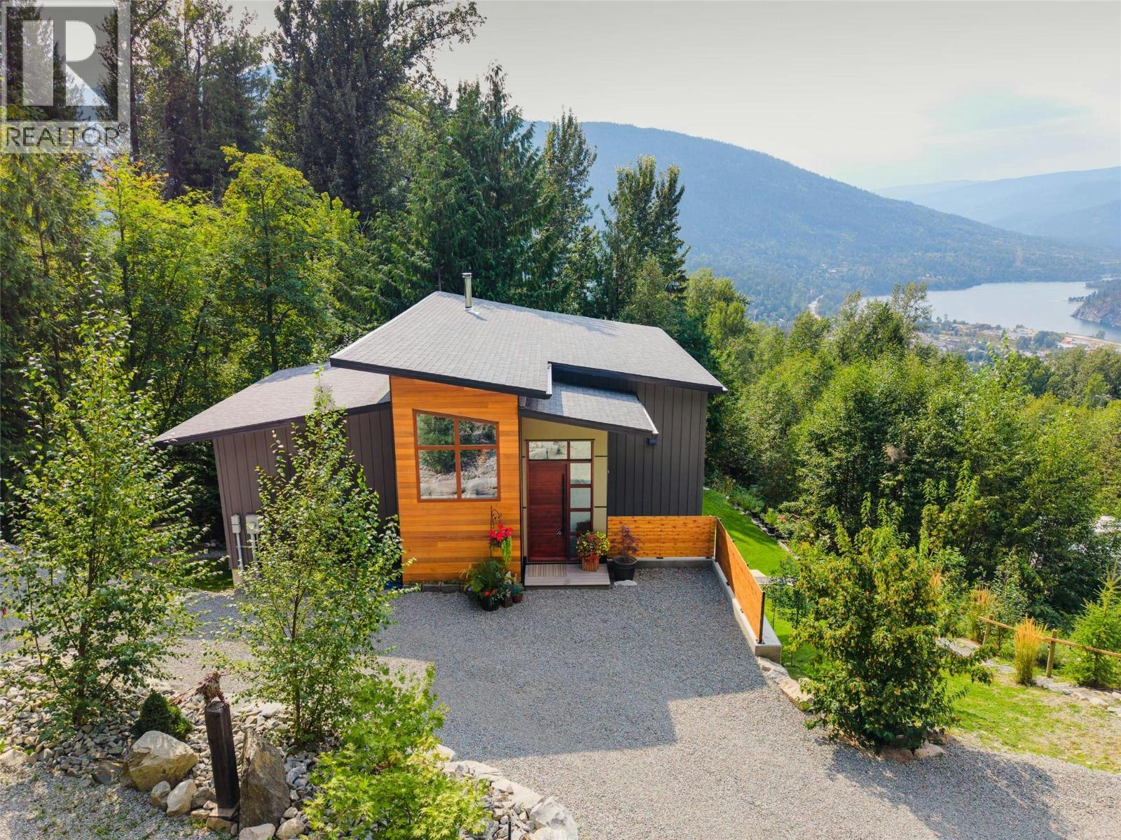 1409 Ash Street, Nelson, BC, V1L 2J3