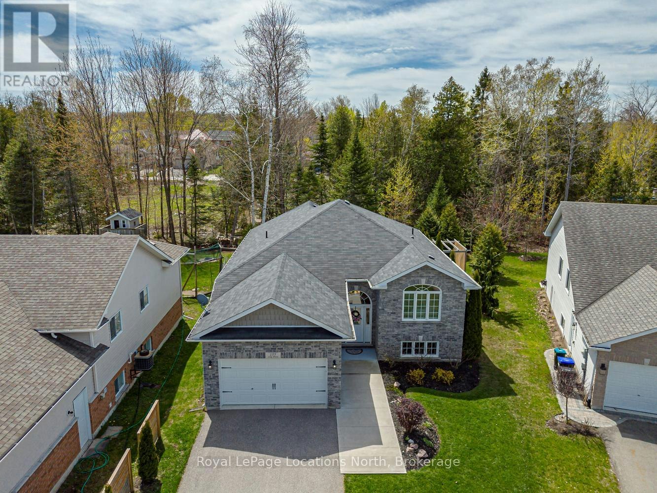 155 Lily Drive, Wasaga Beach, ON, L9Z 2Z5