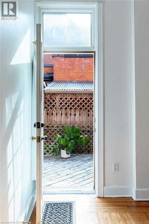 1-270 Queen Street S, Hamilton, ON, L8P 3T3 - 4