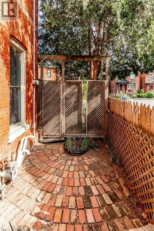 1-270 Queen Street S, Hamilton, ON, L8P 3T3 - 15